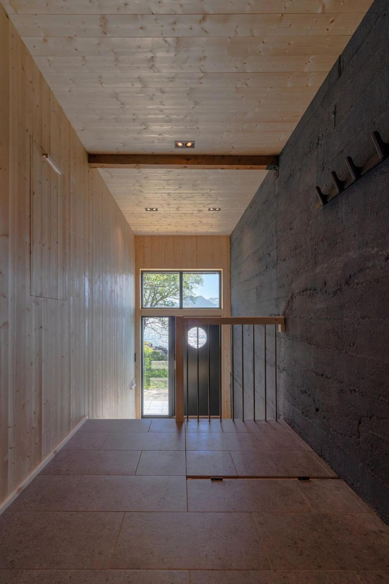 Minkfarmen, Spacious Seaside Cabin With Scenic View Ramberg Eksteriør bilde